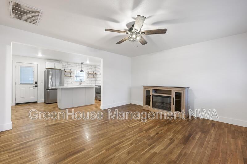 1111 N 10th St - Photo 6 of 22