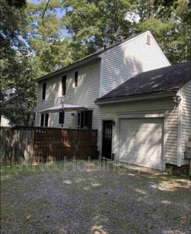 4426 Thorncroft Dr - Photo 2 of 6