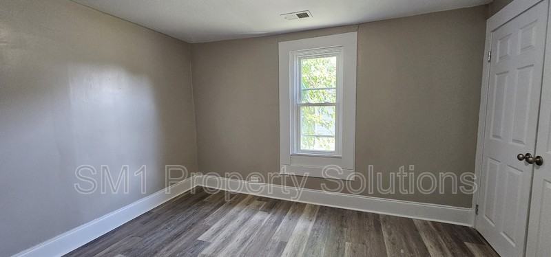 534 Cranbrook St - Photo 6 of 10