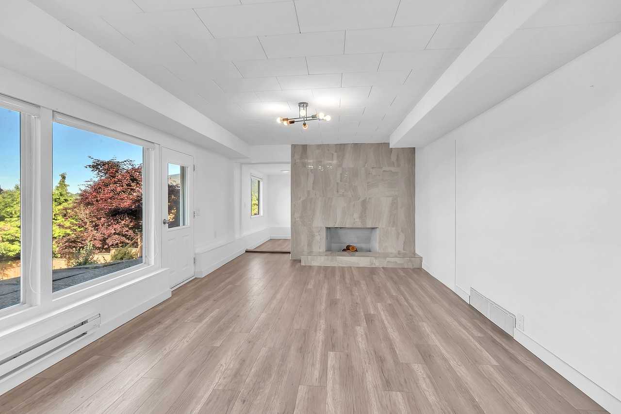 637 Alpine Court - Photo 2 of 29