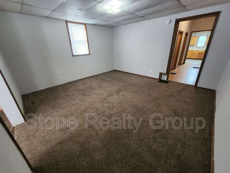 1416 8th Ave - Photo 3 of 11