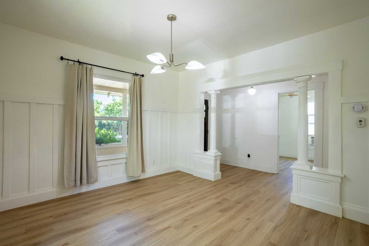 1012 Broadway St. - Photo 3 of 11