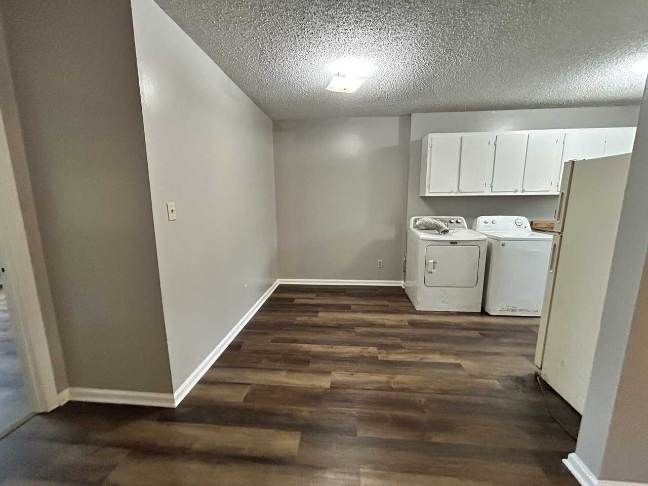 2710 South Taft Street - Photo 5 of 10