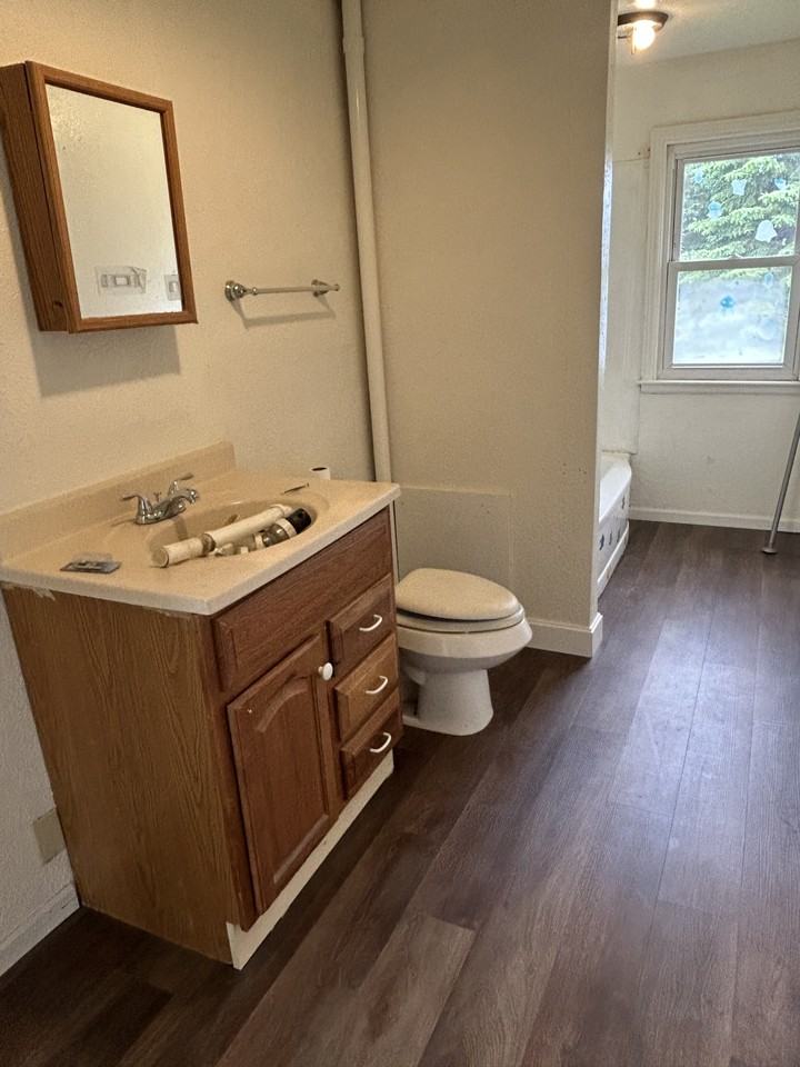 3748 4th Avenue East - Photo 4 of 8