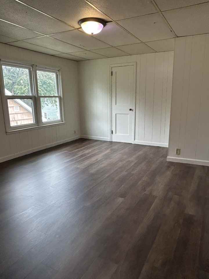 3748 4th Avenue East - Photo 5 of 8