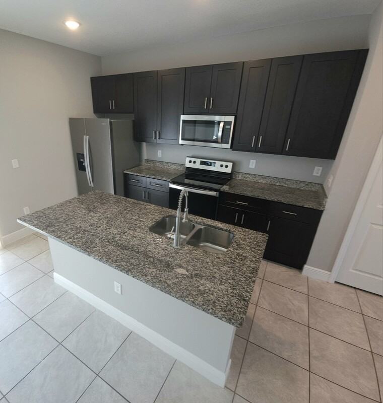 2210 Sw 167th Pl - Photo 4 of 16