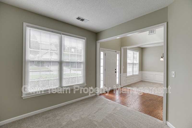 305 Leatherman Ct - Photo 7 of 50