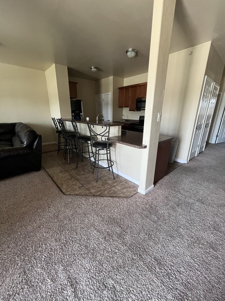 1510 Glenwood Avenue Units - Photo 3 of 13