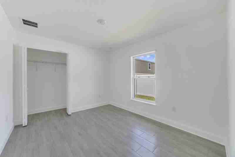 417 St Johns Ln - Photo 7 of 13