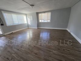 featured image of 2207 W Laskey Rd #UPPER