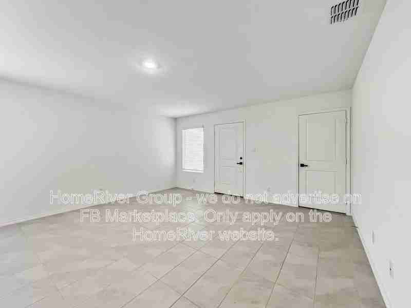 1429 Dovekie Dr - Photo 2 of 20