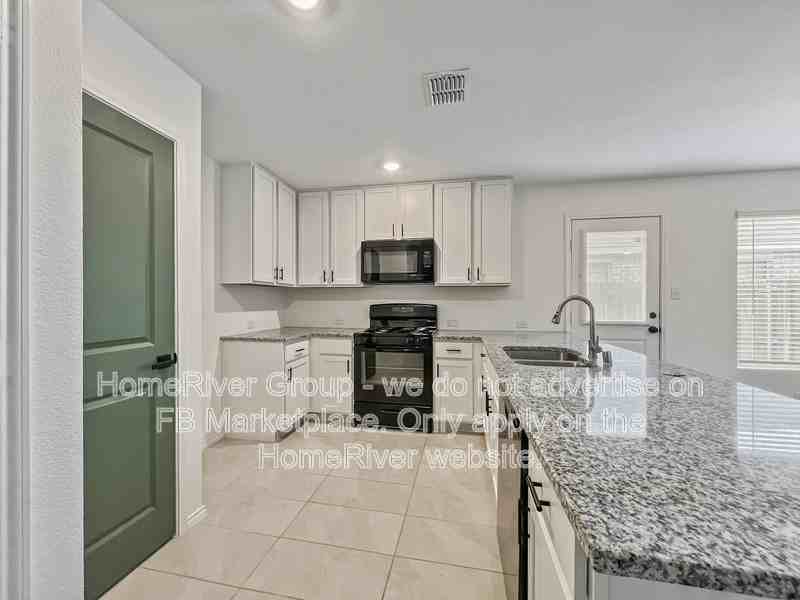1429 Dovekie Dr - Photo 5 of 20