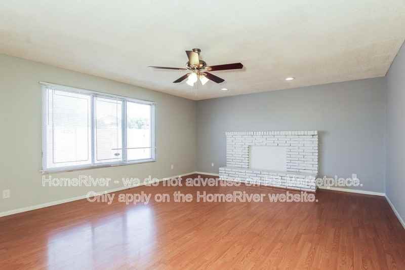 3920 W Solano Dr N - Photo 2 of 18