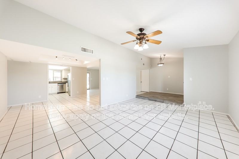 4309 W Poinsettia Dr - Photo 2 of 23