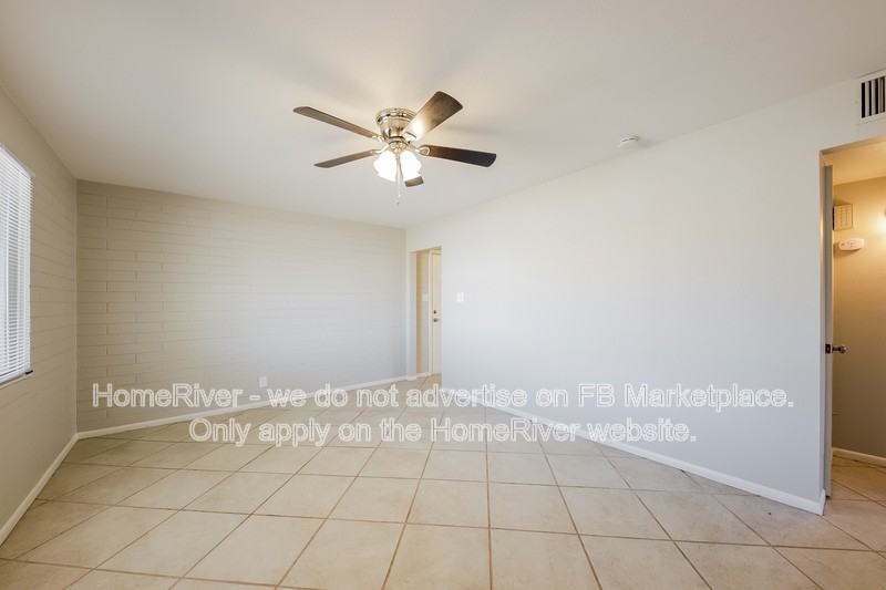 11211 W Missouri Ave - Photo 2 of 18