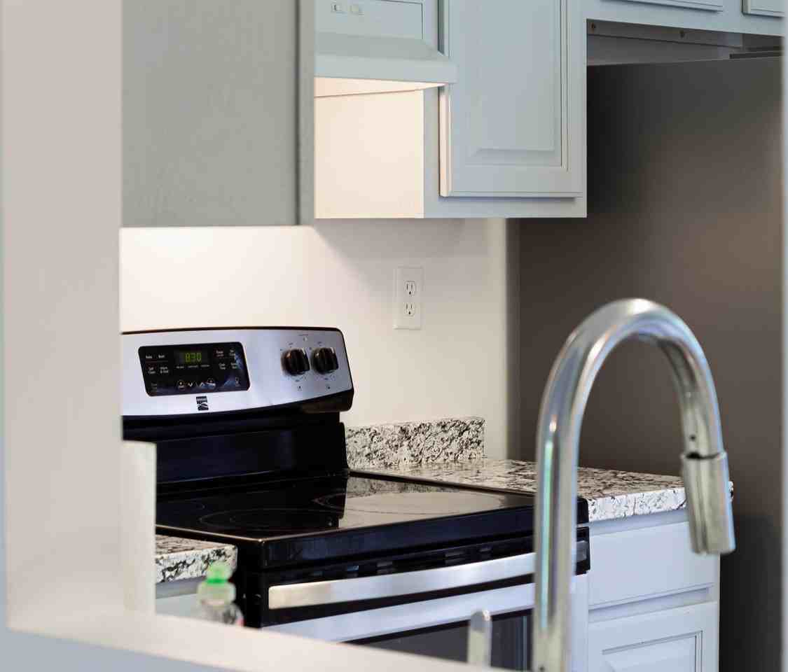 278 N Franklin Street - Photo 6 of 12