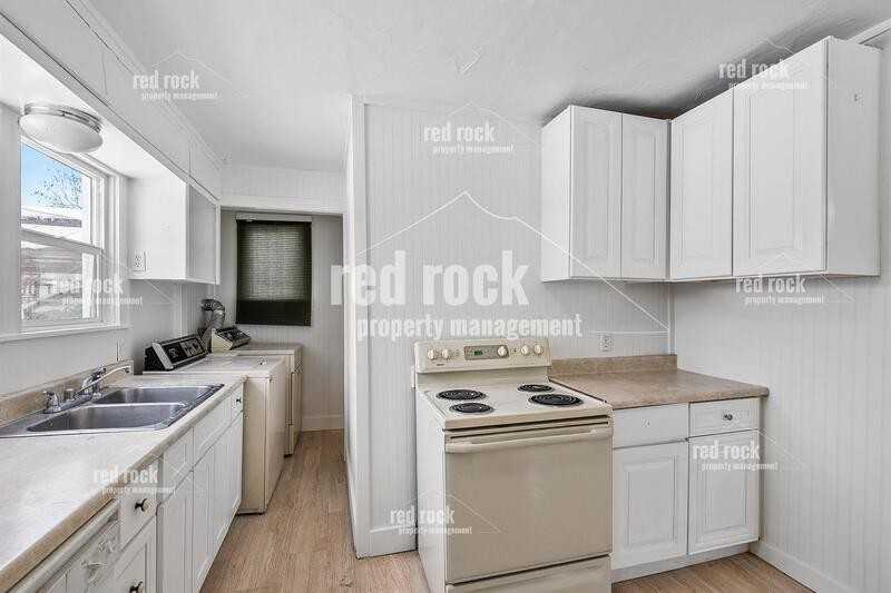 1517 E Bridgeport Ave - Photo 3 of 23