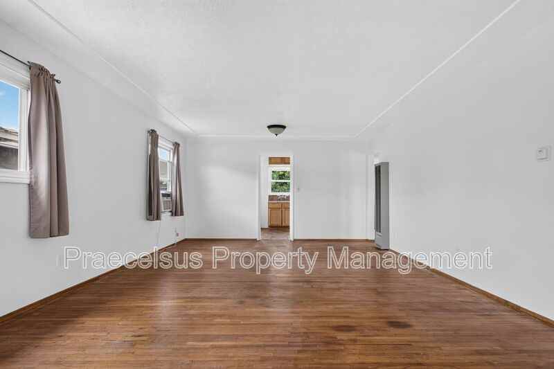 626 Brightwood Ave - Photo 2 of 13