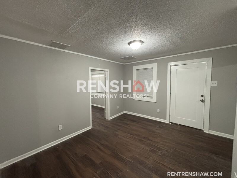 3021 Green Rd - Photo 4 of 16