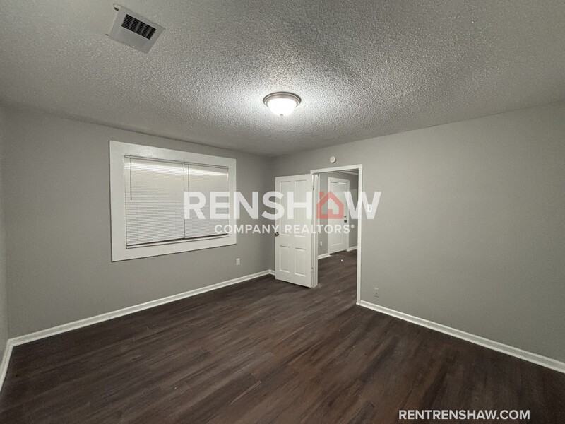 3021 Green Rd - Photo 6 of 16