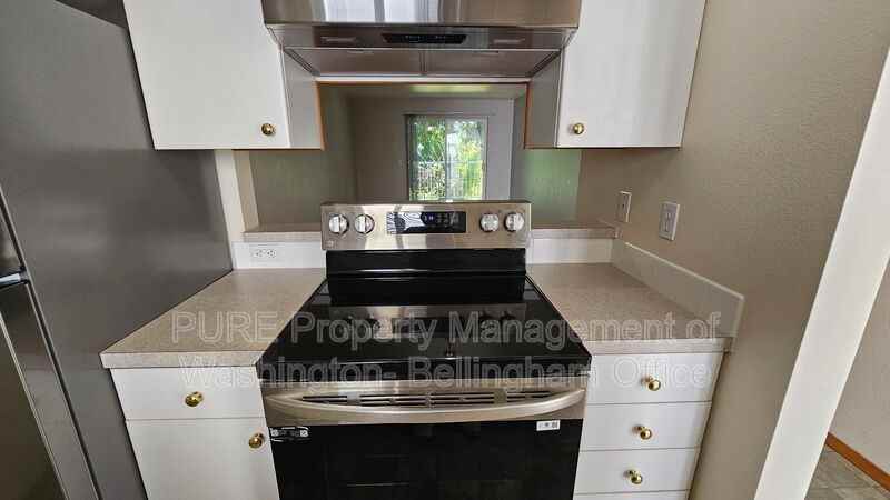 2715 W Maplewood Ave #222 - Photo 5 of 12