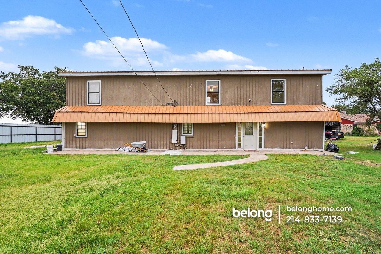 9142 County Road 197 - Photo 2 of 29