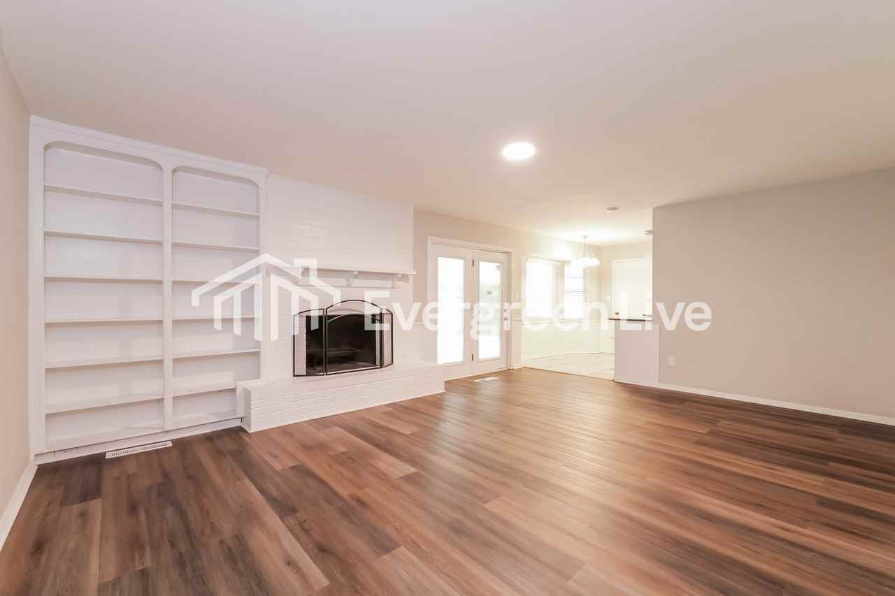 1322 Nw 85th St - Photo 2 of 15