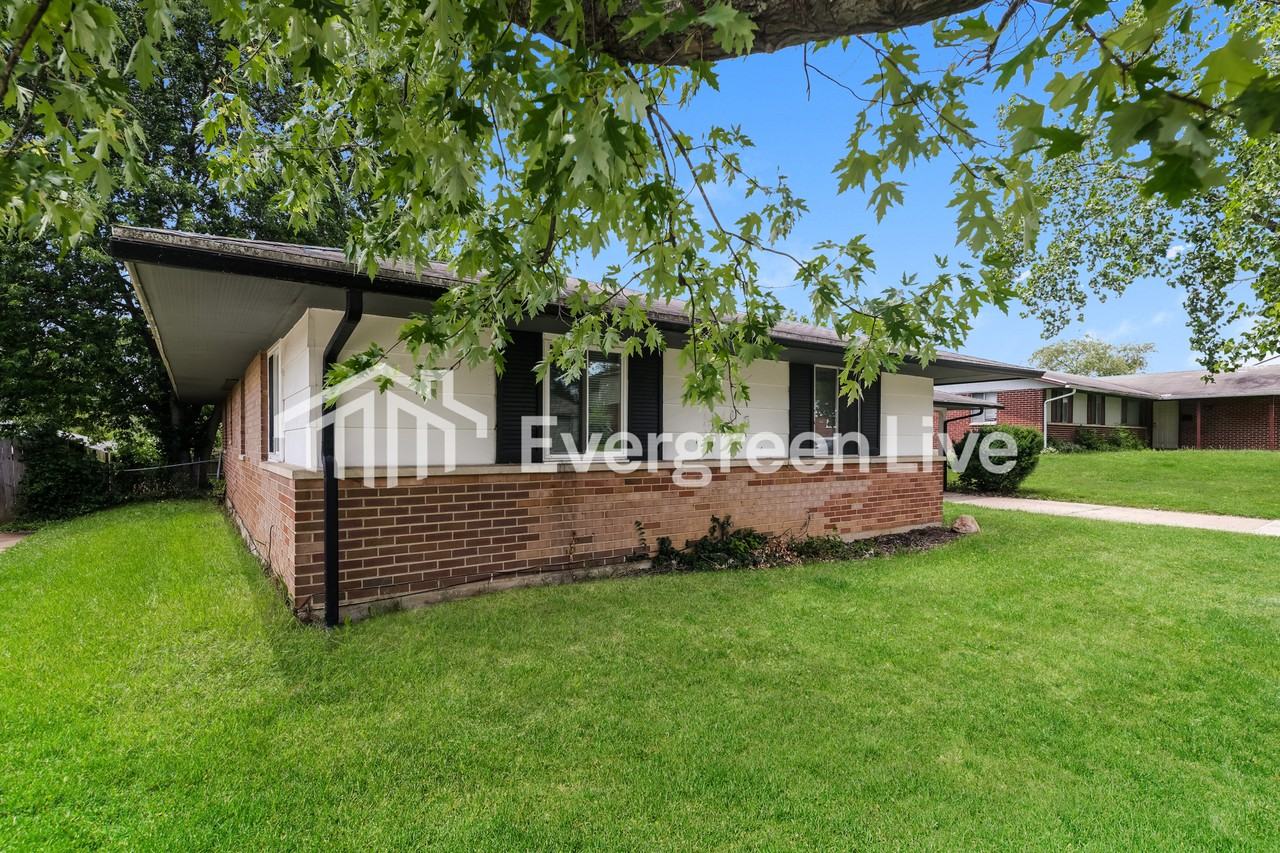 7131 Kismet Pl - Photo 2 of 15