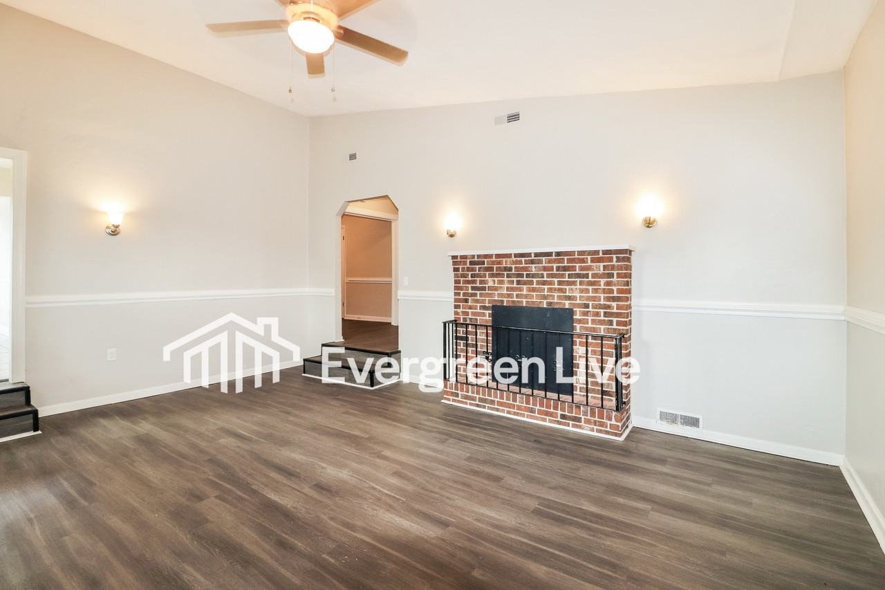 521 Weaver Cir - Photo 4 of 15