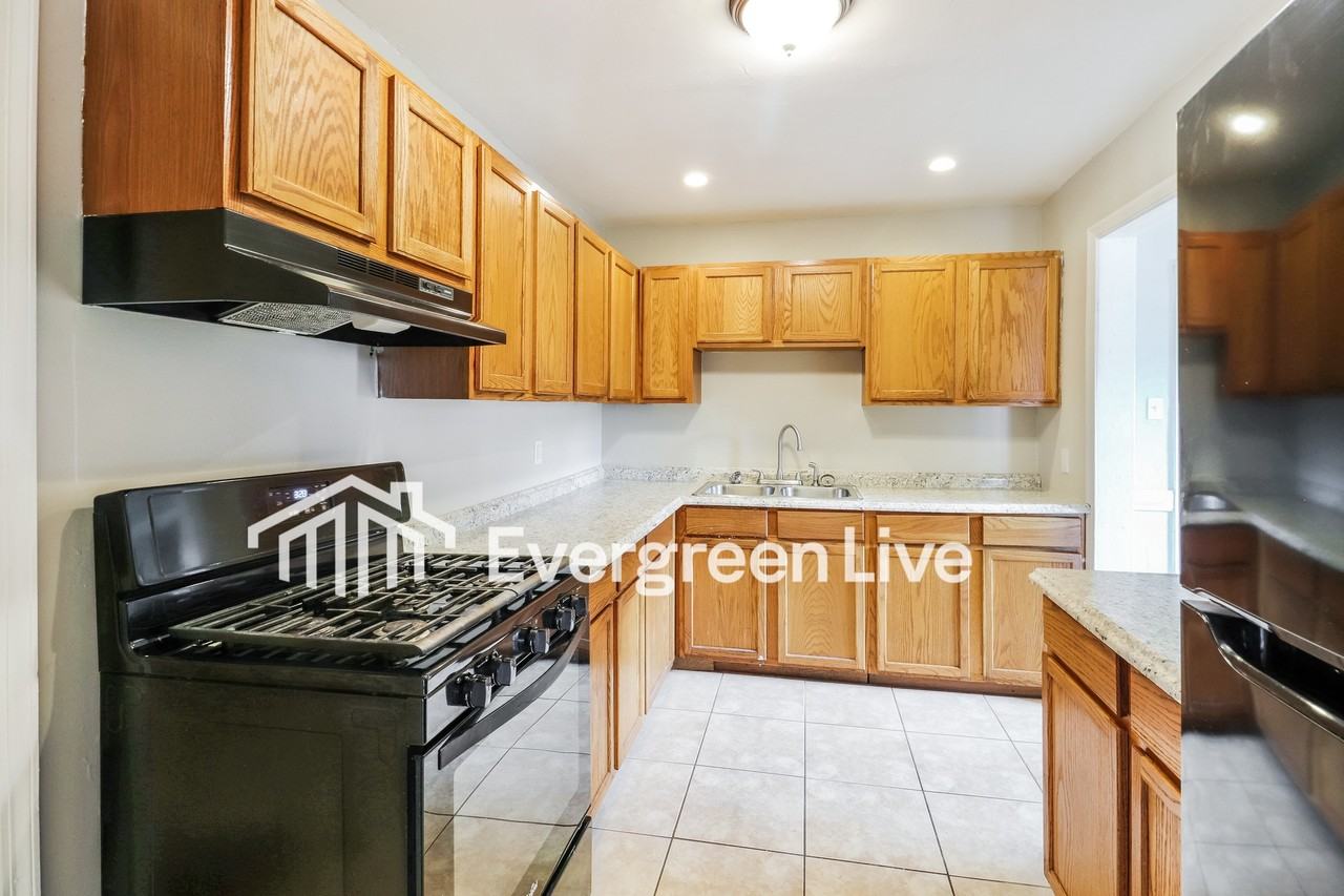 521 Weaver Cir - Photo 6 of 15