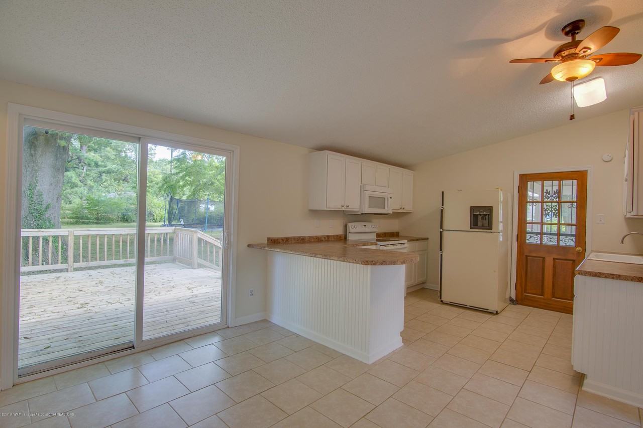 1707 Swayze Cv - Photo 6 of 14