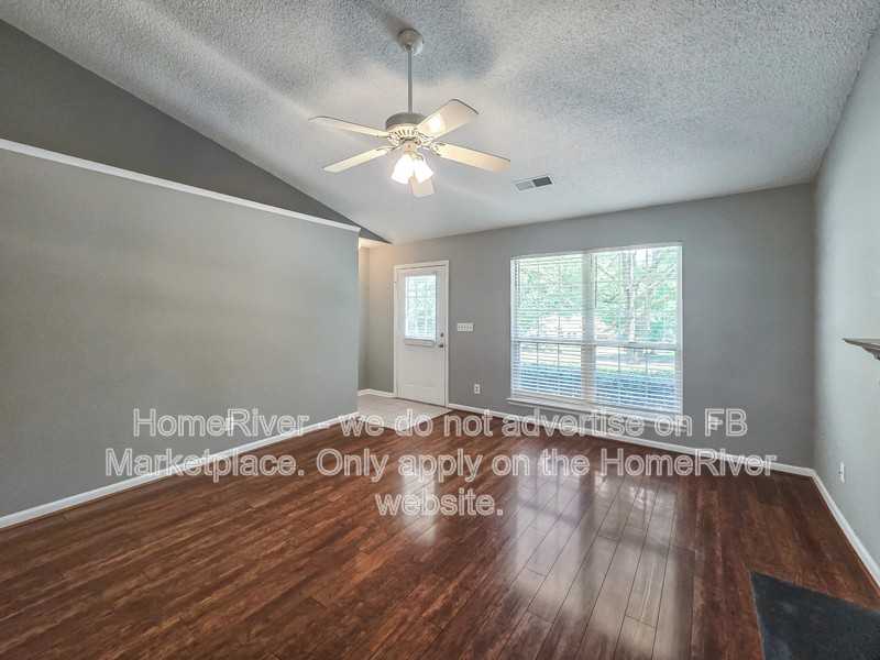 9208 Chislehurst Rd - Photo 3 of 22