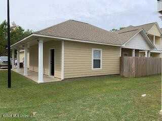 1334 Tropical Cv - Photo 2 of 20