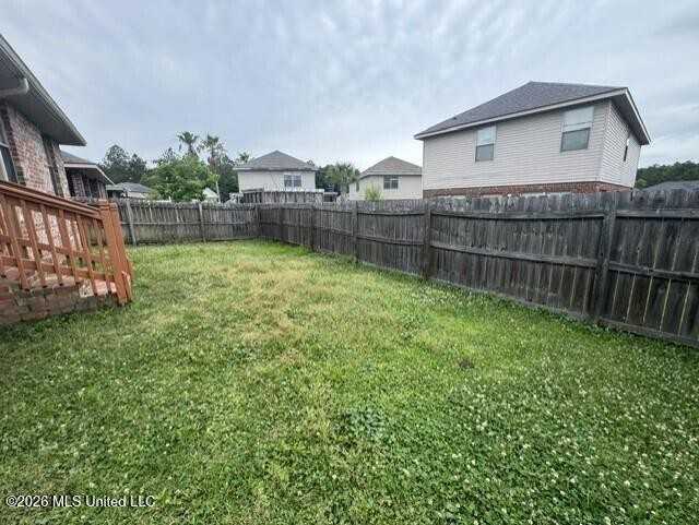 17380 Palm Ridge Dr - Photo 2 of 29