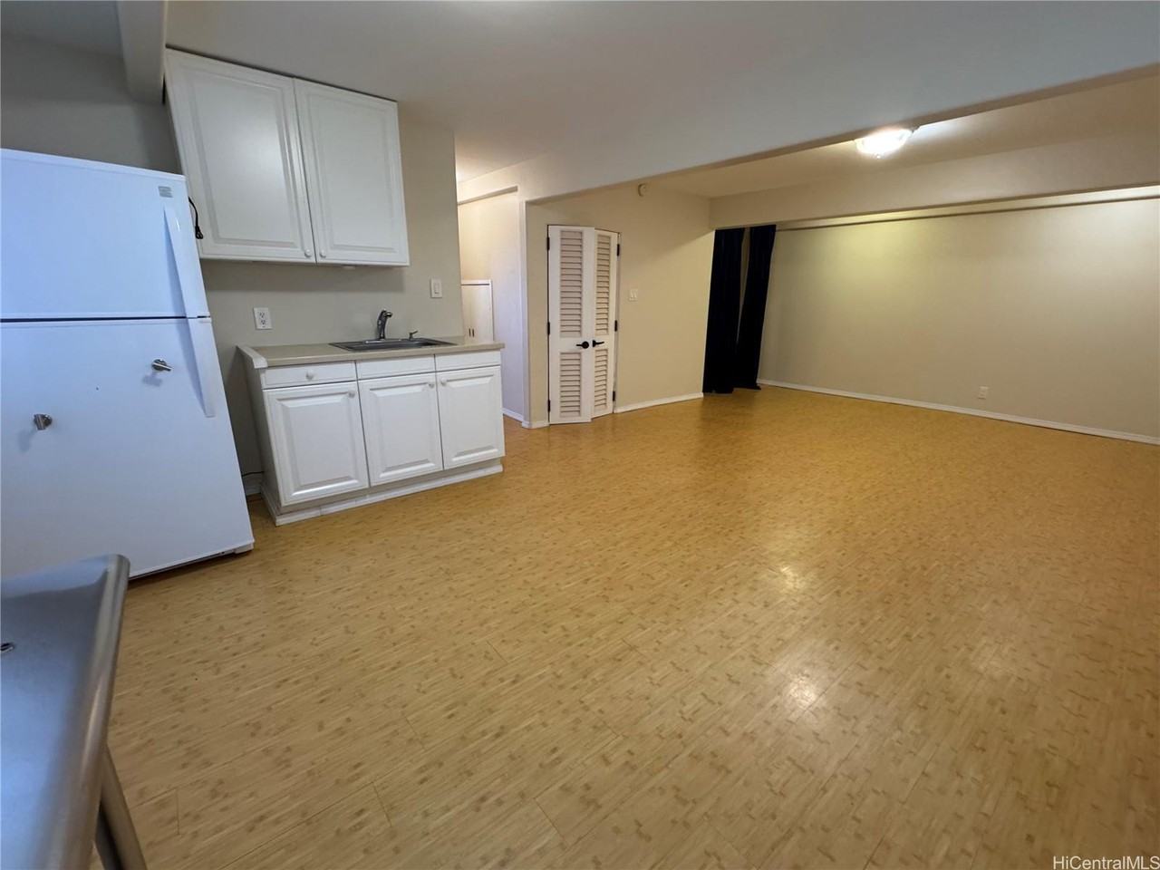 320 Hao St - Photo 4 of 15