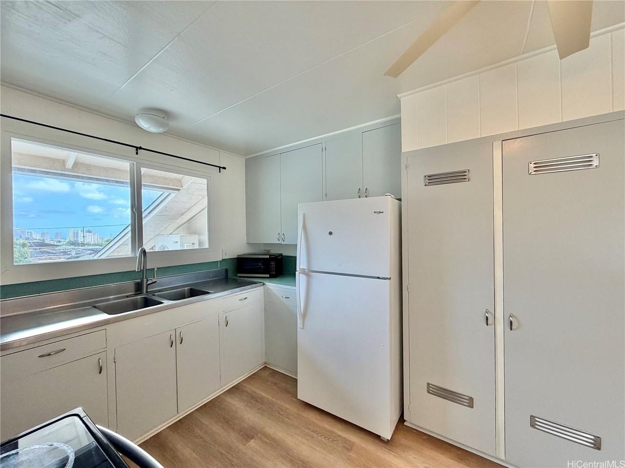 2541 Pauoa Rd - Photo 5 of 18