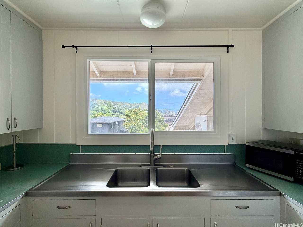 2541 Pauoa Rd - Photo 6 of 18