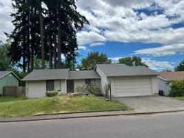 featured image of 1078 Se Fir Grove Loop