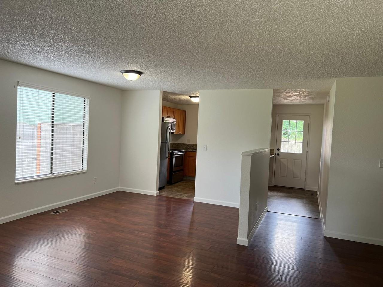 1078 Se Fir Grove Loop - Photo 2 of 23