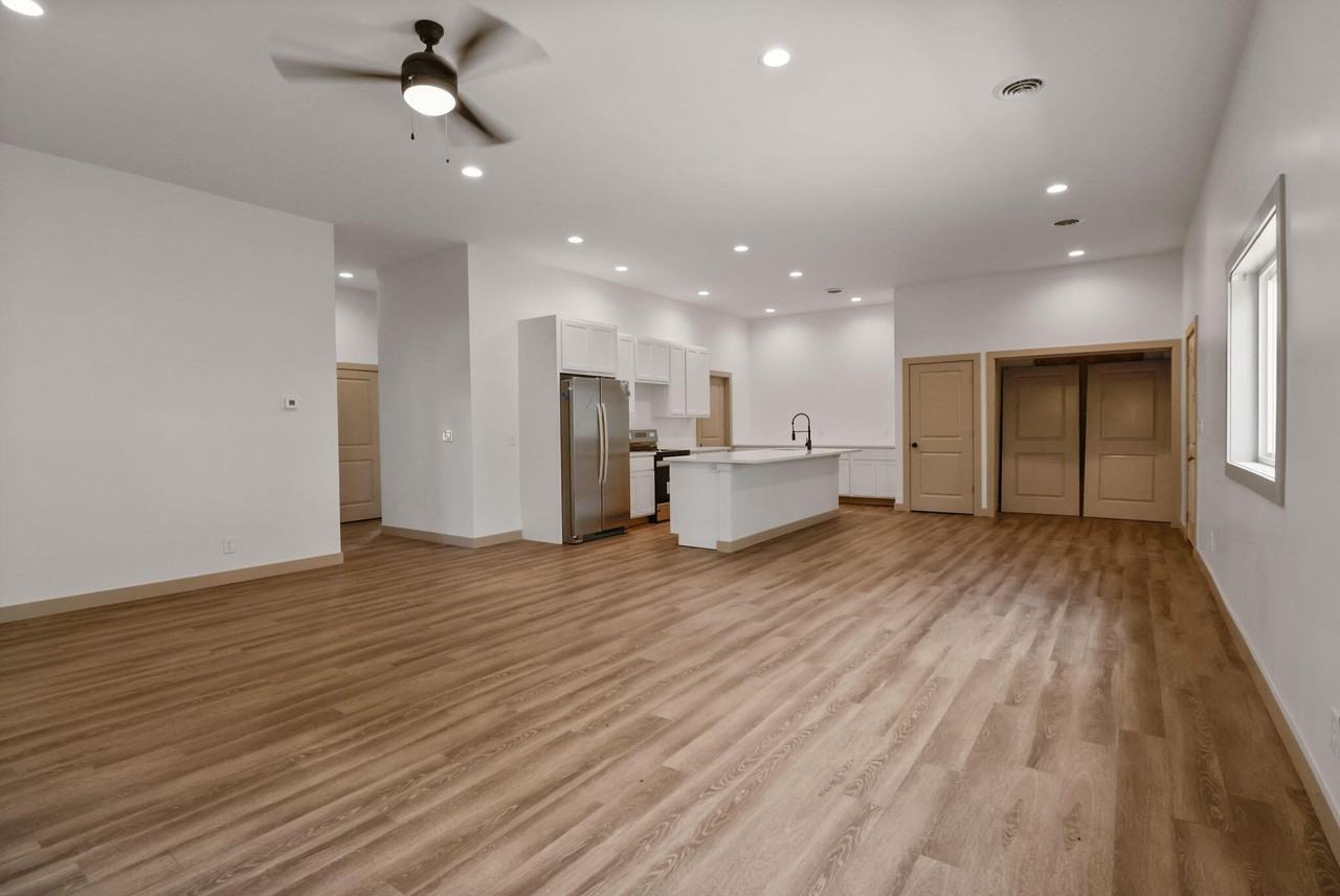 410 Pine Lake Ave #D - Photo 4 of 16