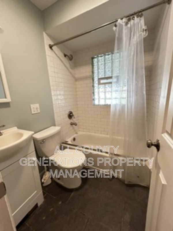 6558 Lawnwood Ave - Photo 5 of 16