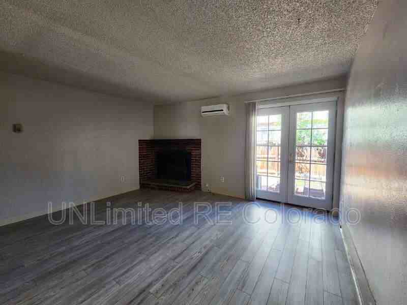 301 Zeta St #2 - Photo 5 of 14