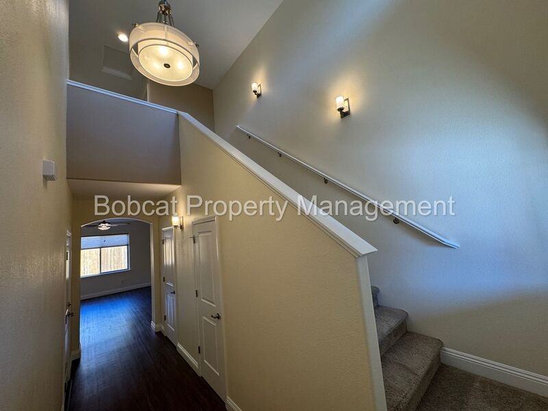1226 Saltern Dr - Photo 2 of 28