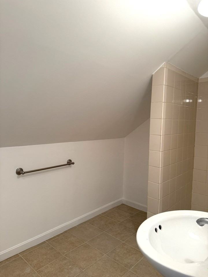 21 Rendall Pl #2 - Photo 6 of 20