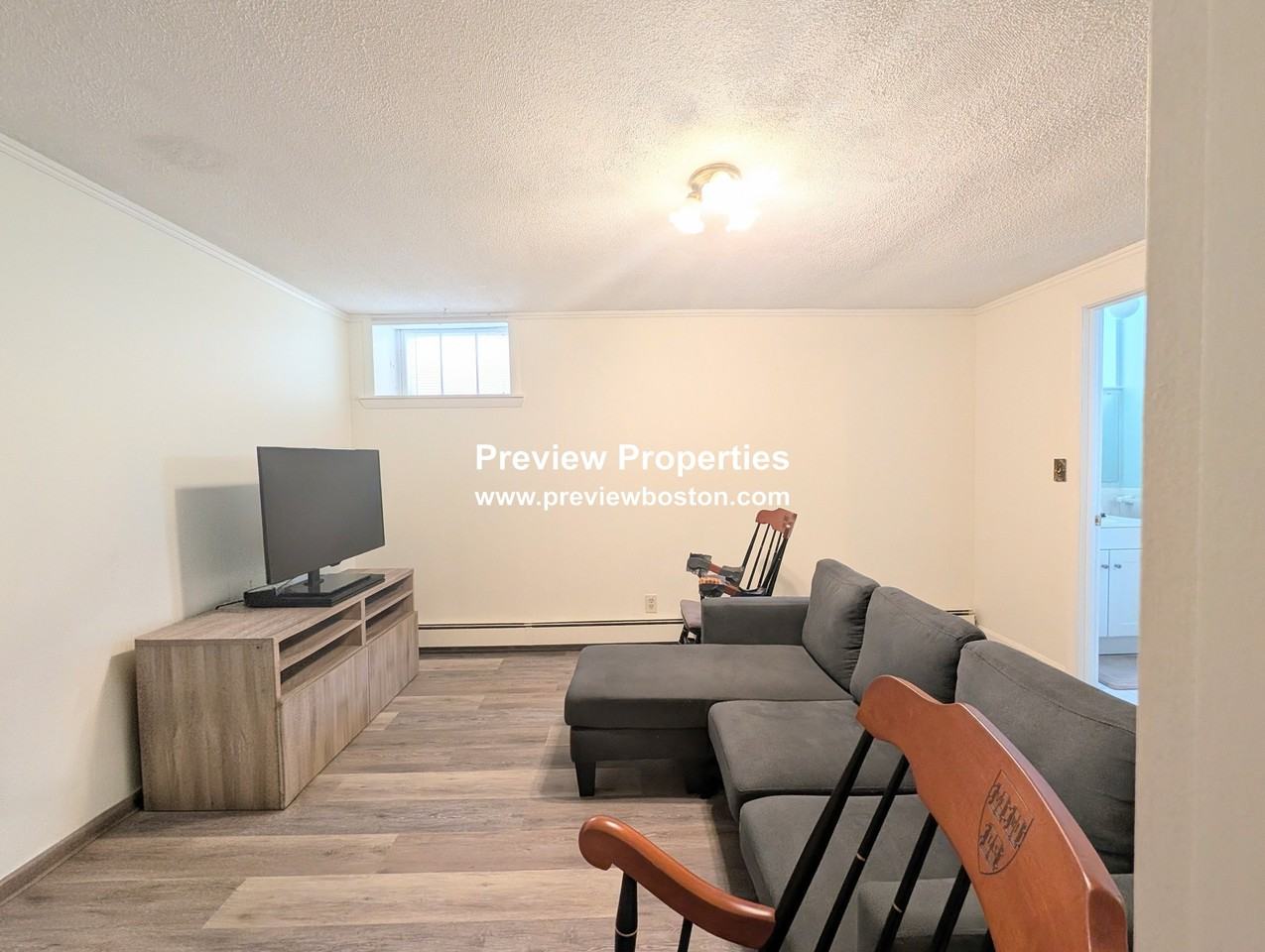 Matchett St #B - Photo 3 of 10