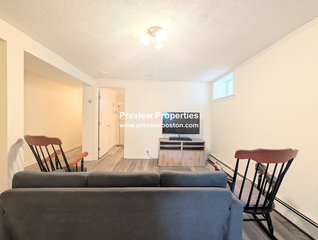 Matchett St #B - Photo 4 of 10