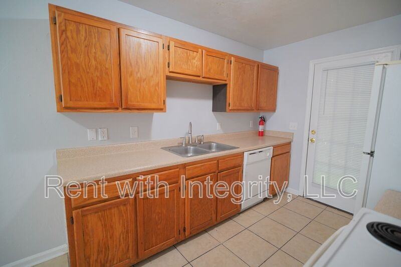 2446 Talco Hills Dr #2446 - Photo 4 of 27