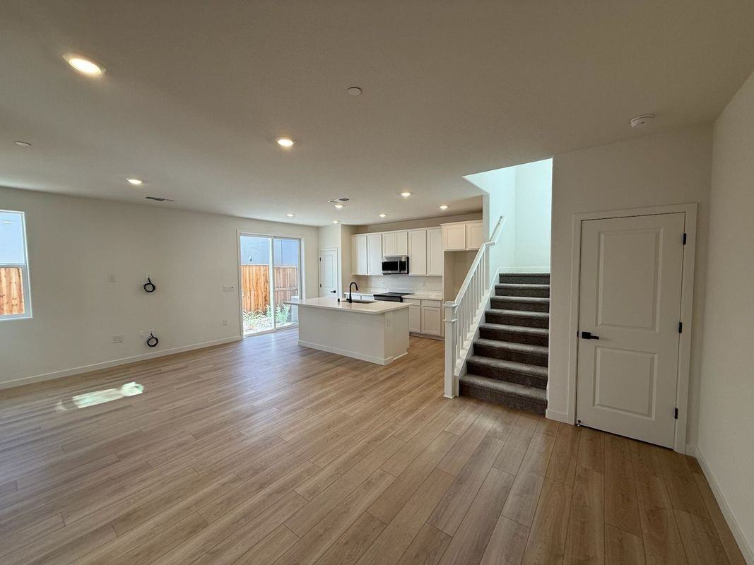 1114 Bengal Loop - Photo 6 of 21
