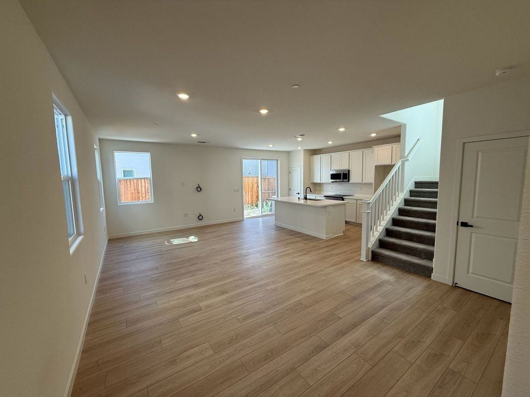 1114 Bengal Loop - Photo 7 of 21