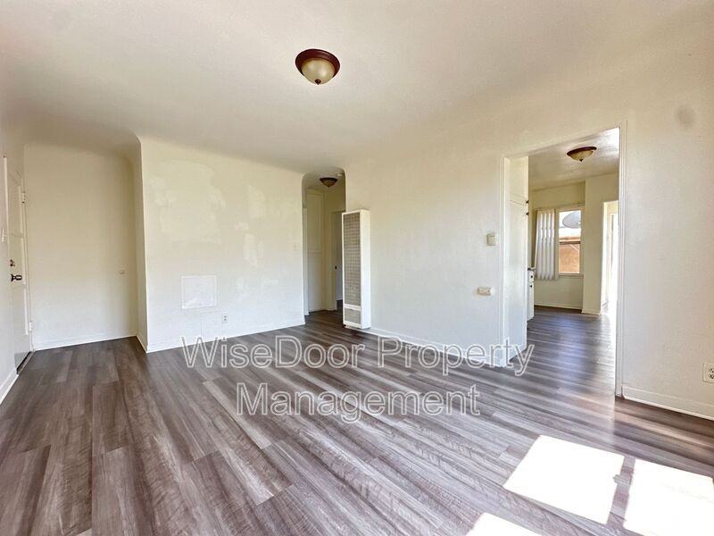 3852 1/2 City Terrace Dr - Photo 3 of 12
